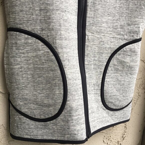 Lululemon Insculpt Resersiable Vest Size 6 - Picture 5 of 11